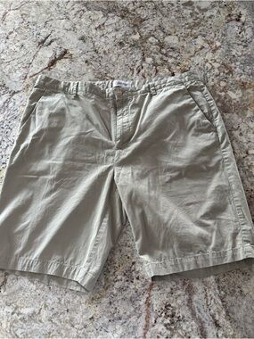 Eddie Bauer Light Olive Cargo-Style Shorts